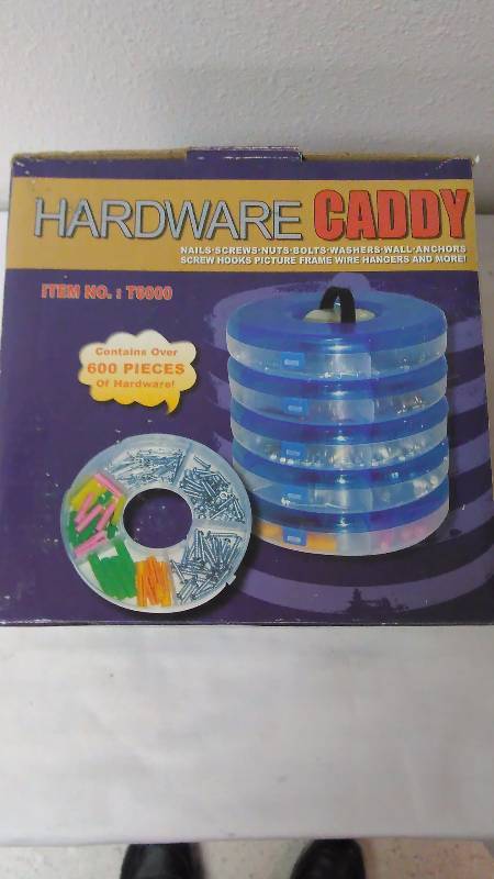 lot 123 image: Hardware Caddy 600-piece count