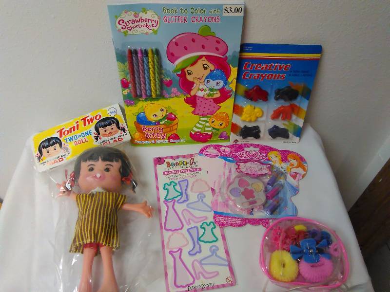 lot 231 image: Assorted Girl Make Believe