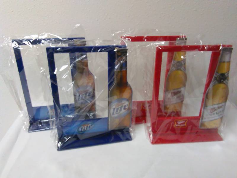 lot 254 image: Miller Light Picture Holder (4)