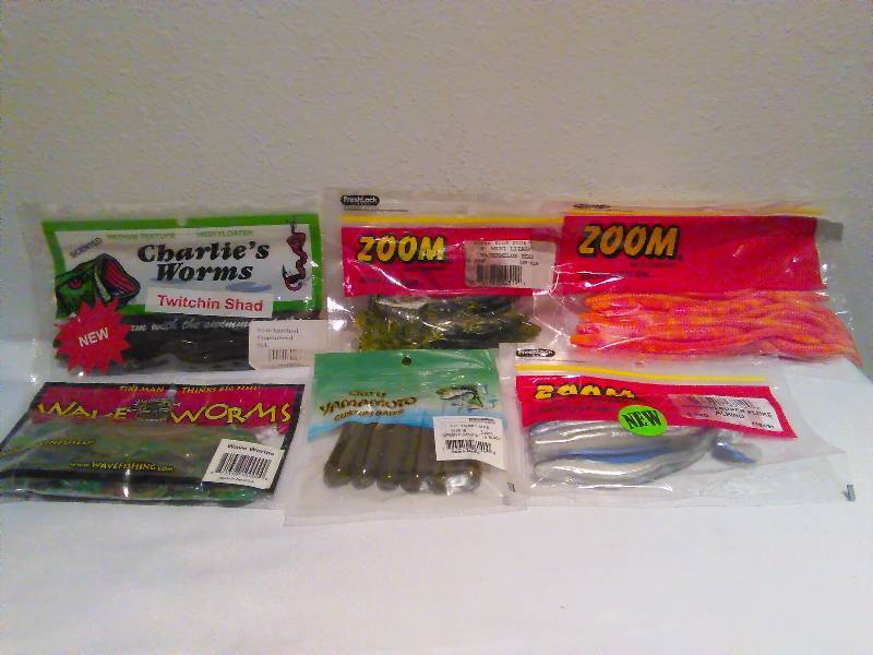 lot 302 image: Assorted Worms Fishing Tackle, (6)