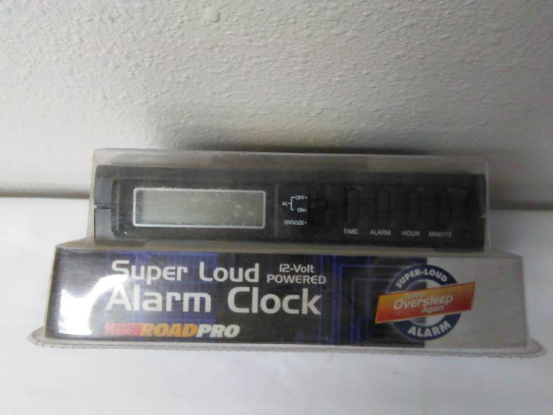 lot 353 image: Alarm Clock, Super Loud, Road Pro