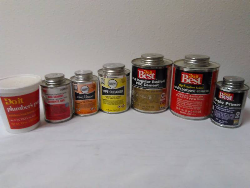 lot 364 image: PVC Products and Plumbers Putty (7)