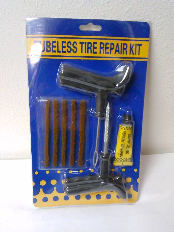 lot 370 image: Tubeless Tire Repair Kit