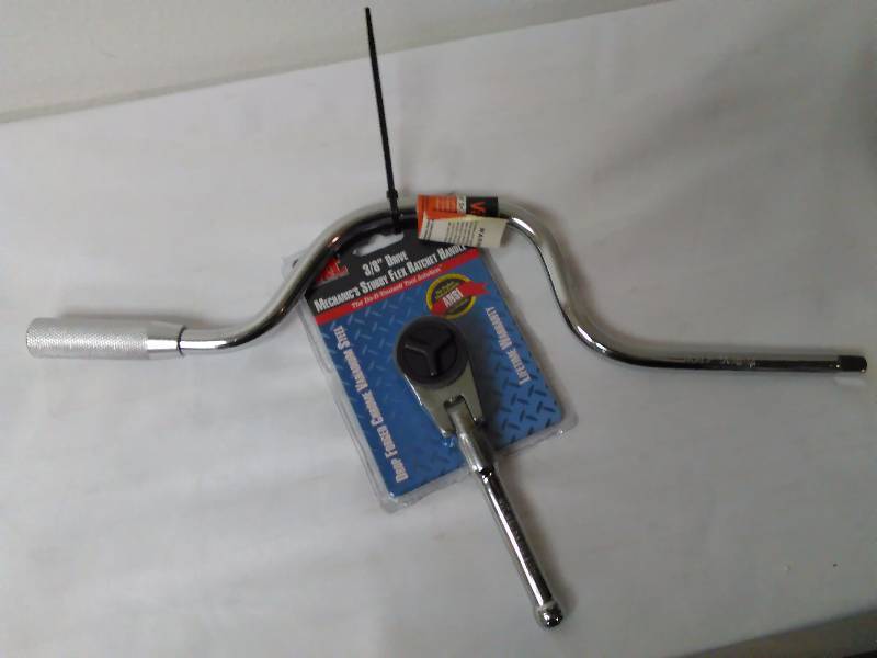 lot 377 image: Ratchet Drive and Speeder Handle