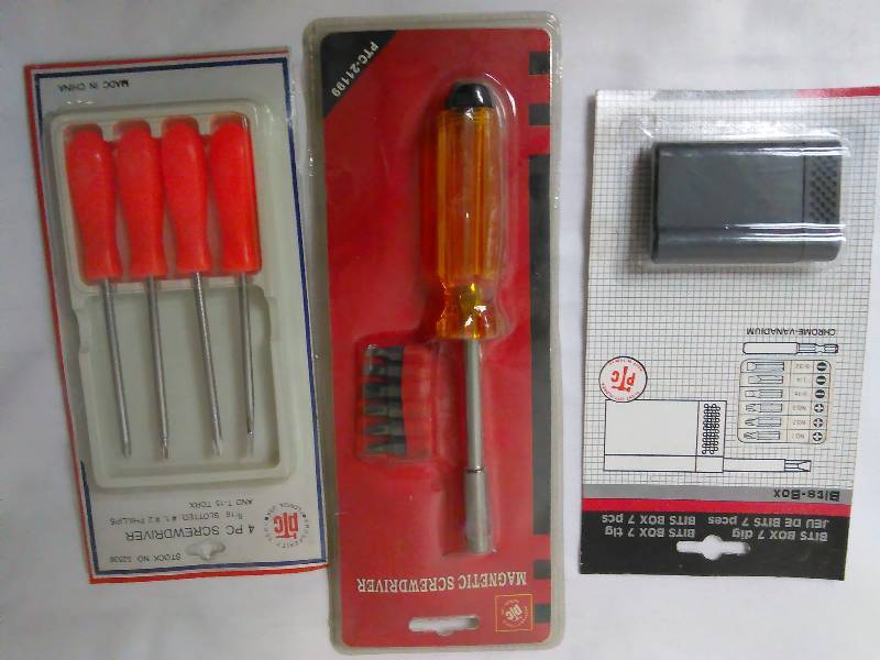 lot 381 image: Magnetic Screwdriver, set of 7 Bit and Screwdriver set with 6 bits