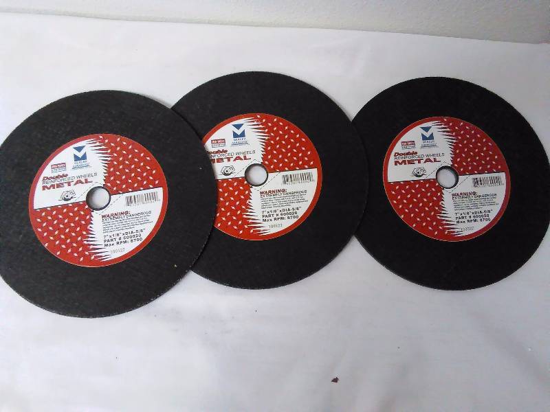 lot 406 image: Metal Grinding Wheels, 7 in. x 18 x58 (3)