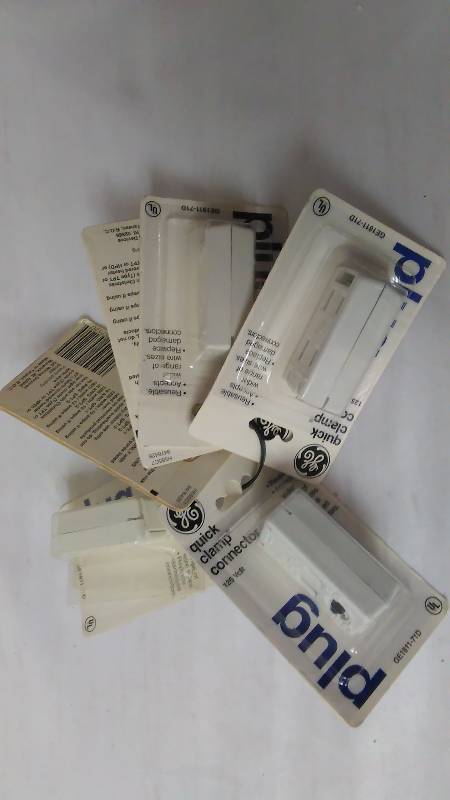 lot 419 image: Quick Clamp Connectors, electrical plugs (6)