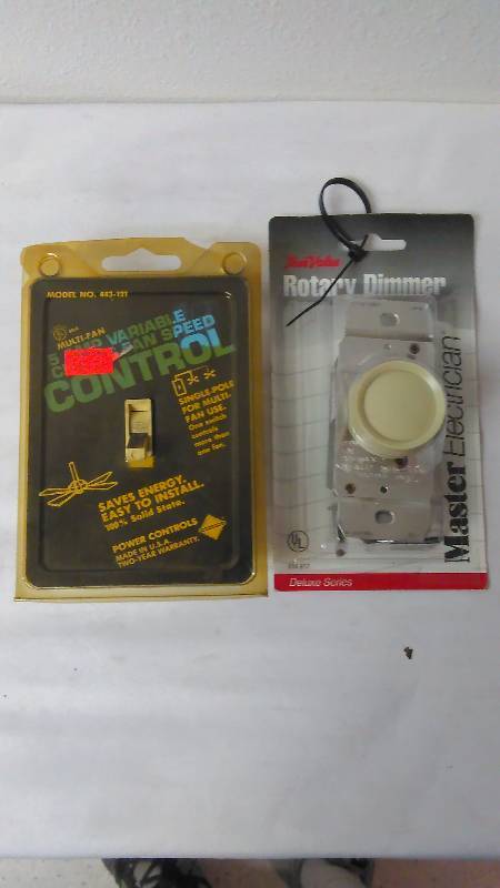 lot 420 image: Light Dimmer Switches (2)