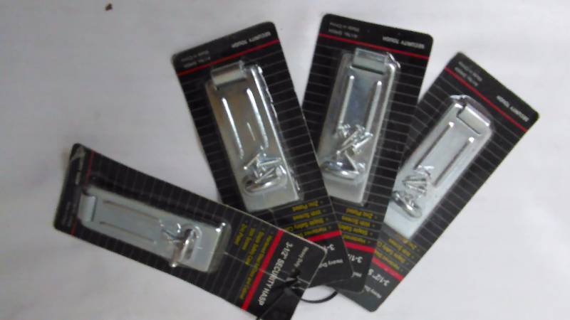 lot 429 image: 3.5 in. Security Clasps (4)