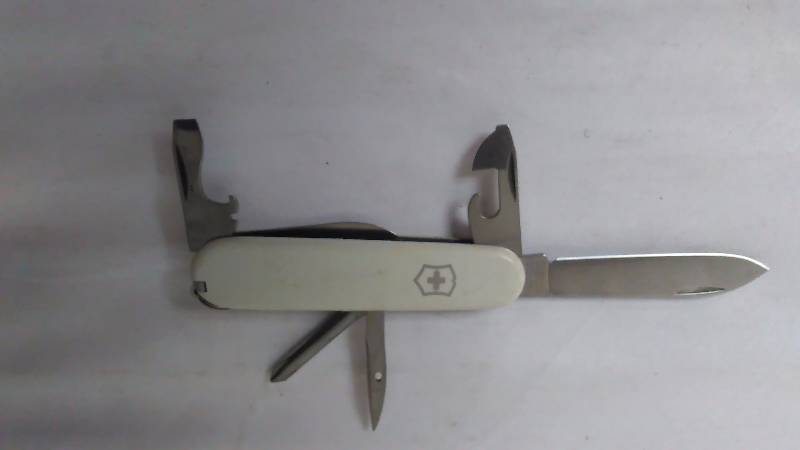 lot 439 image: Authentic Swiss Army Knife