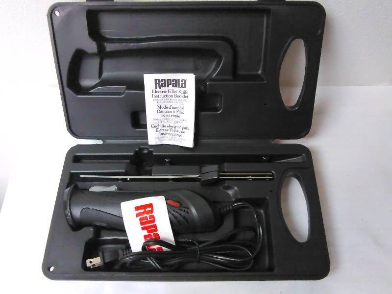 lot 445 image: Electric Filet Knife Kit, Rapala