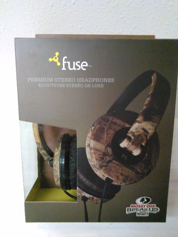 lot 513 image: Fuse Mossy Oak Premium Stereo Head Phones