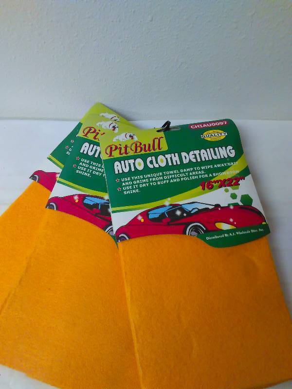 lot 522 image: Pitbull Auto Detailing Cloths, 16 in. x 22 in. (3)