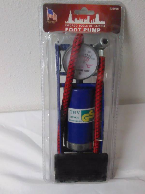lot 575 image: Air Foot Pump
