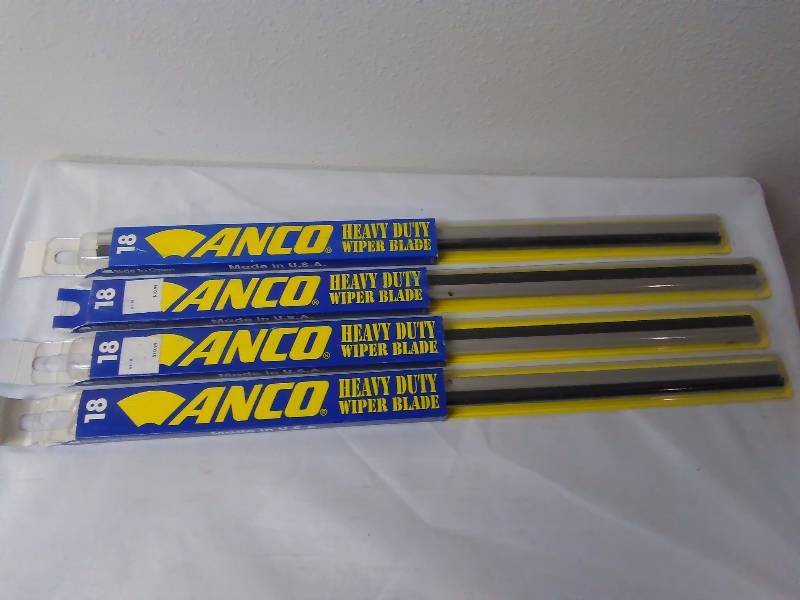 lot 607 image: 18 in. Wiper Blades, Anco 1 ea. (4)