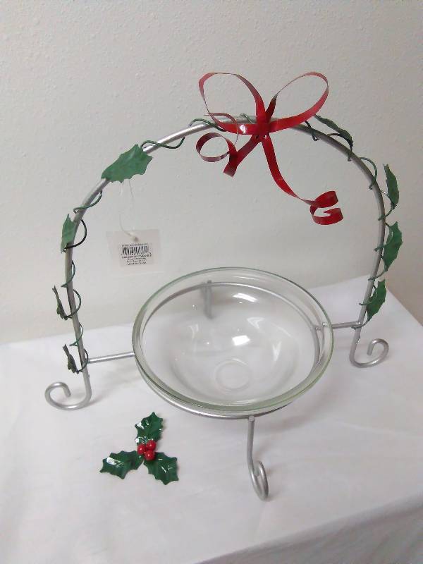 lot 615 image: Centerpiece Serving Display Dish, Simson Giftware