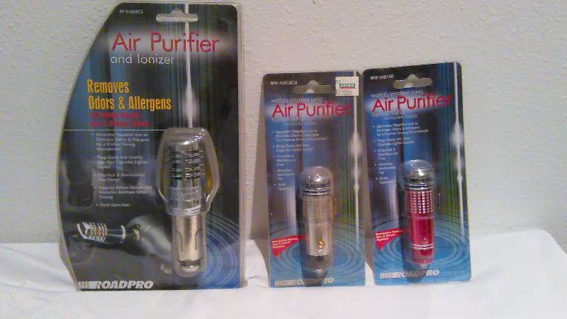 lot 623 image: Ionic Air Purifier (3), plugs into cigarette lighter or auxiliary jacks