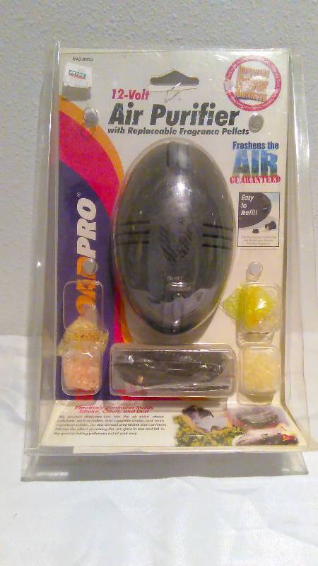 lot 630 image: 12v Air Purifier with replaceable fragrance pellets