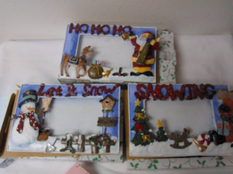 lot 659 image: Metal Winter Picture Frames 4 in x 5in, 3 designs, Simson Giftware