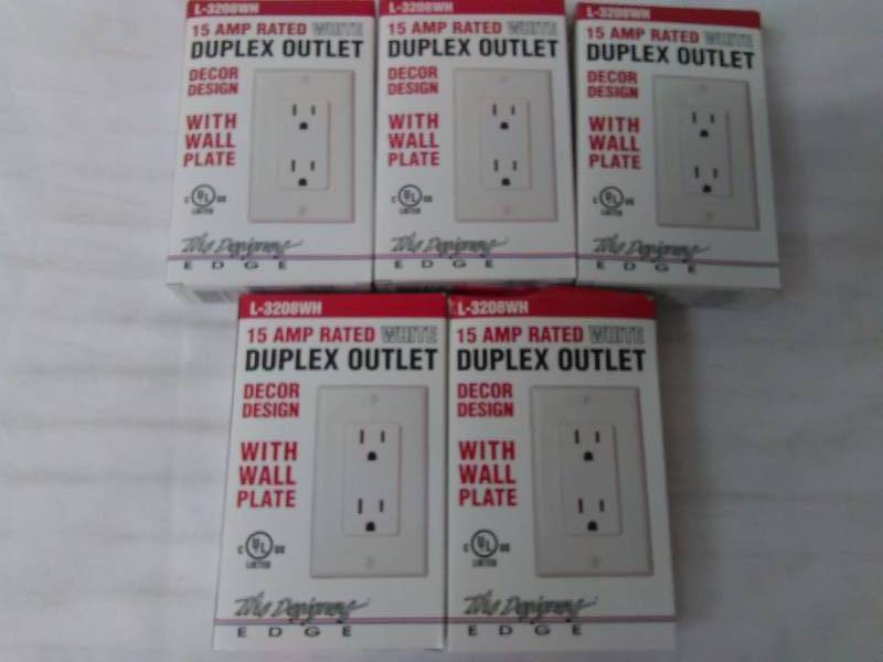 lot 176 image: 15 Amp Duplex Outlet (5)