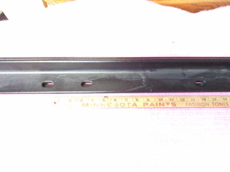 lot 794 image: Heavy Gauge Steel Angles (2)