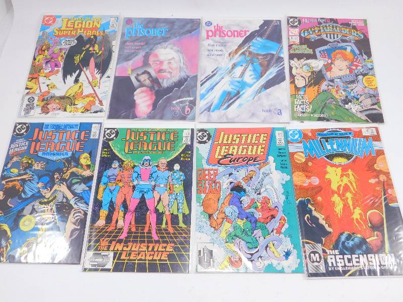 lot 24 image: Lot of DC Comic Books