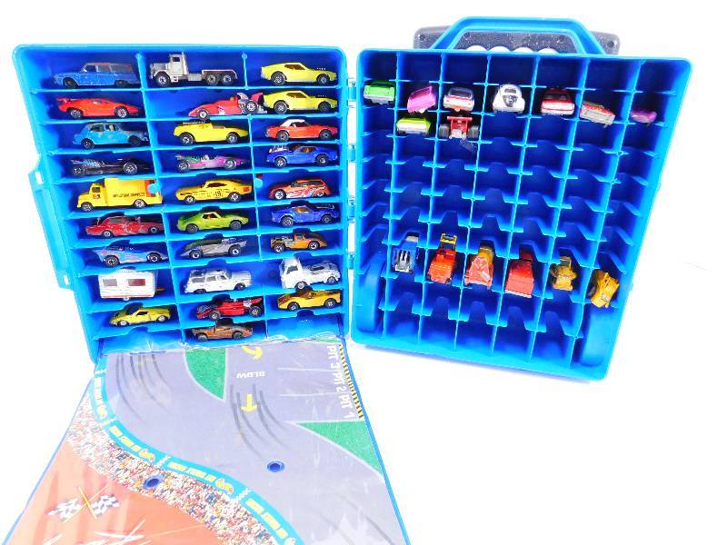 lot 42 image: Lot of Vintage Matchbox Cars plus Carrying Case