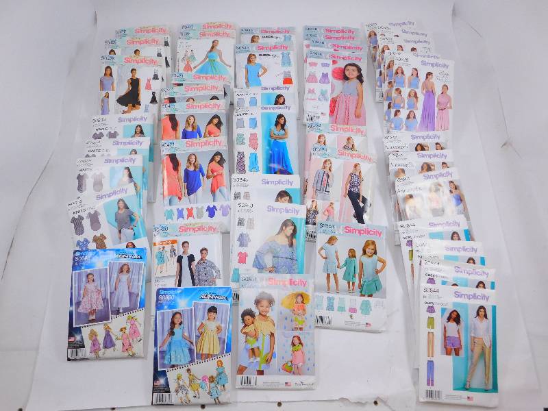 lot 43 image: Lot of 40 New Simplicity Sewing Patterns