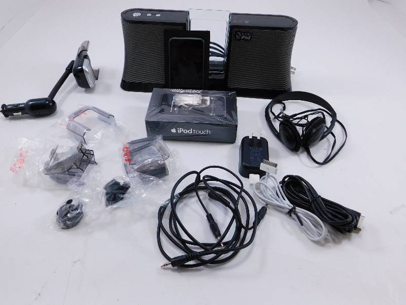 lot 49 image: 16 GB IPod Touch wiLive Stereo Speaker Dock and Belkin Car Dock