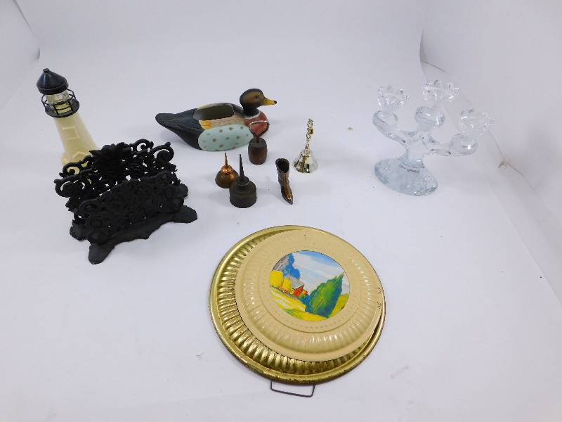 lot 55 image: Lot of Various Home Decor Items