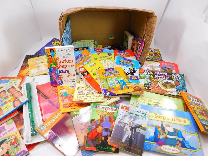 lot 61 image: Lot of Books - Childrens, LeapFrog, and Teen