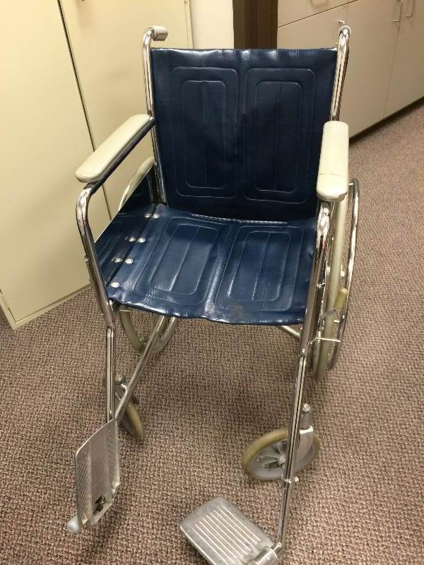 lot 9 image: Retails New $200 Futuro Chrome Wheelchair wFoldable FootRest - Blue - Nice Condition