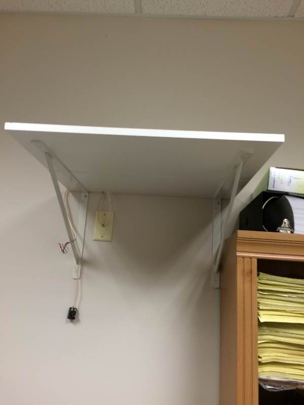 lot 21 image: Large Wall Shelf With 2 Legs Brackets & Hardware - White - Excellent Condition
