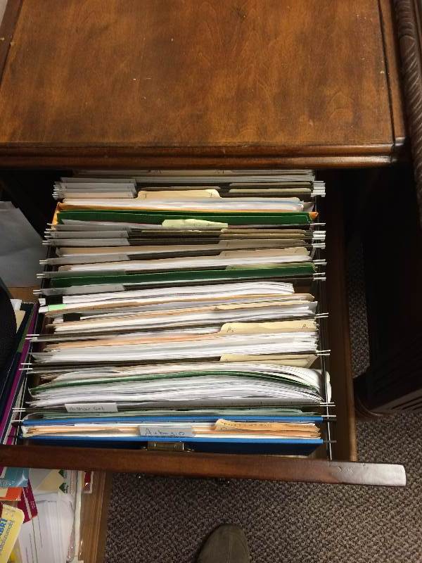 lot 25 image: HIGH QUALITY CHERRY FINISH WOOD 2 DRAWER FILING CABINET MATCHES DESK IN PREVIOUS LOT #24 - EXCELLENT CONDITION