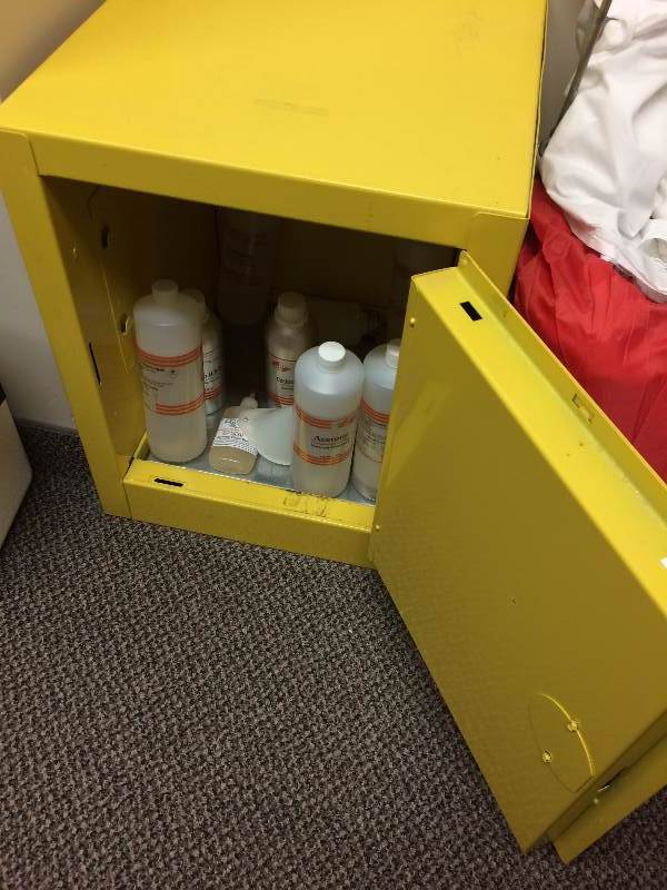 lot 94 image: Retails New $350 EAGLE TABLETOP COUNTER COMPACT FLAMMABLE LIQUIDS SAFETY CABINETS Manual Close Cabinet - 4 Gallon Capacity - EXCELLENT CONDITION