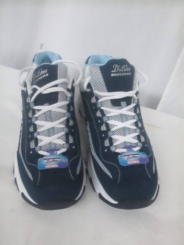 lot 61 image: Skechers Womens Centennial Memory Foam Sport Shoe