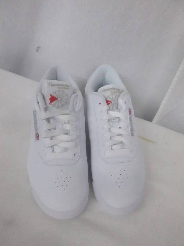 lot 45 image: Reebok Womens Princess Classic Athletic Shoe