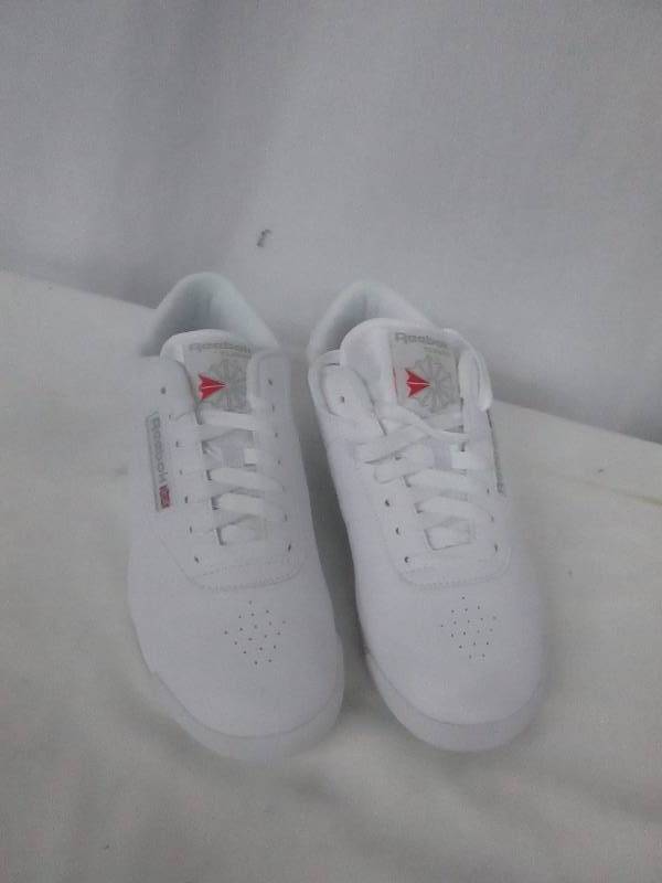 lot 47 image: Reebok Womens Princess Classic Athletic Shoe - Wide