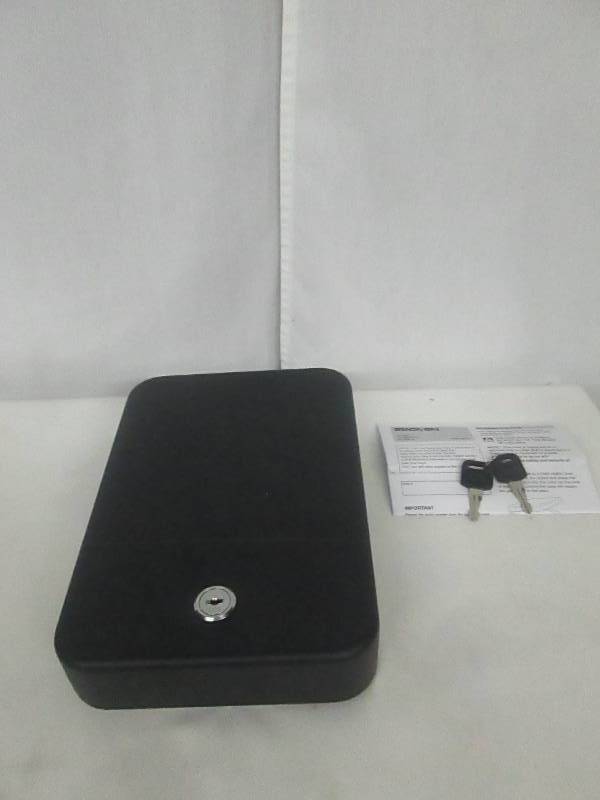 lot 43 image: Stack-On Personal Security Case