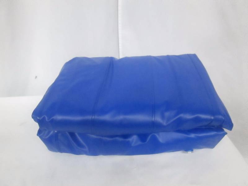 lot 42 image: Swimline Oversized Cooler Couch Inflatable Lounger