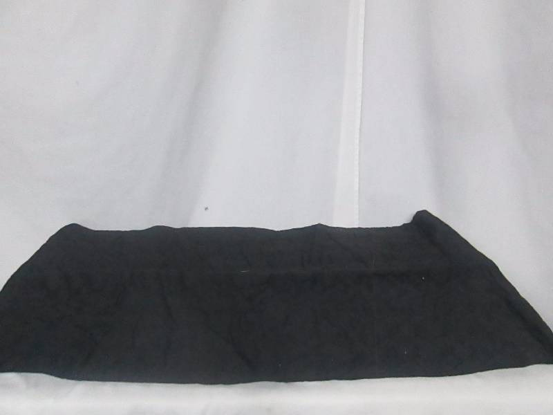 lot 76 image: Rizzy Home Mesh Sham - King