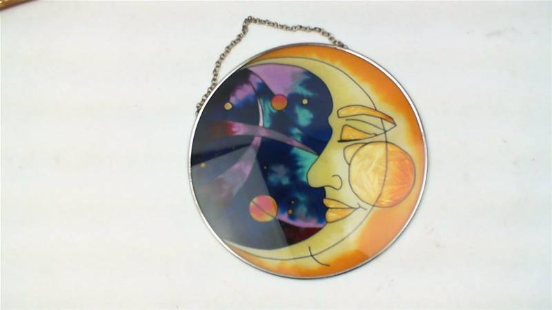 lot 22 image: Sun and Moon Art Collection 3 Pieces