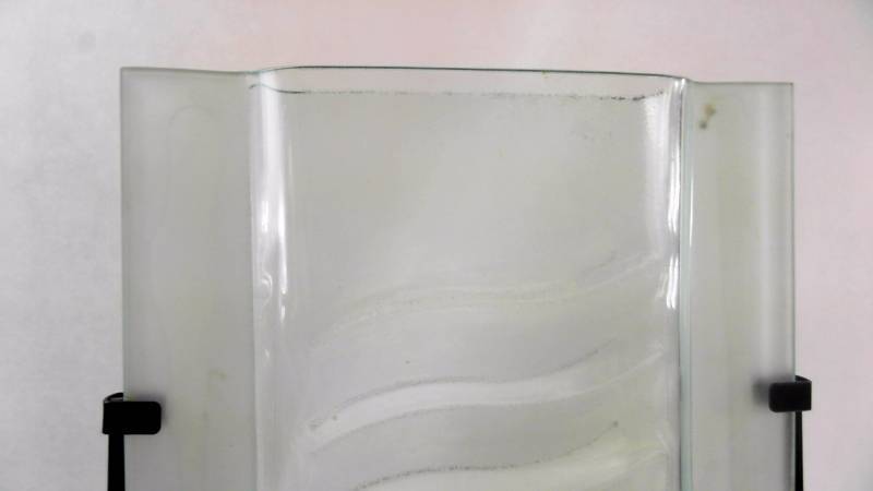 lot 364 image: Cracked Glass and Metalic Stand Vase