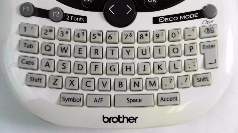 lot 294 image: Brother Label Maker PT-1290