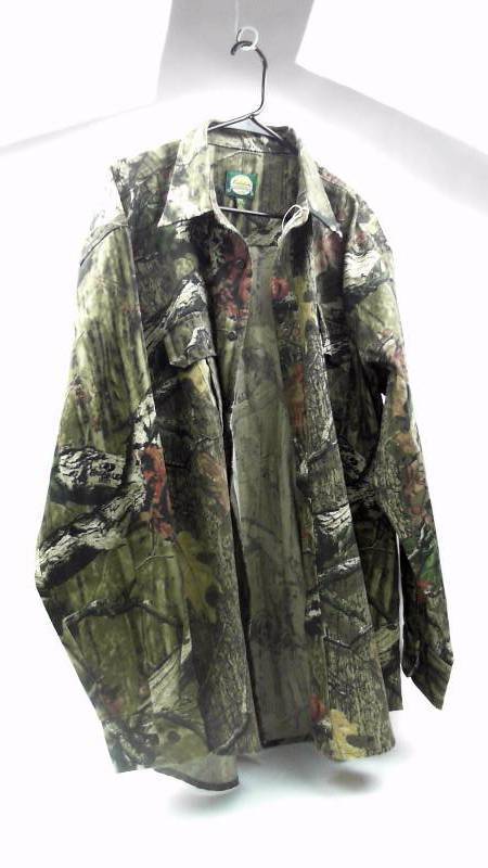 lot 76 image: Cabelas Break Up Infinity Camoflauge button Up Shirt
