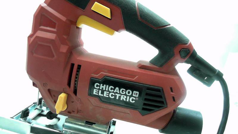 lot 84 image: Chicago Electric Orbital Jigsaw