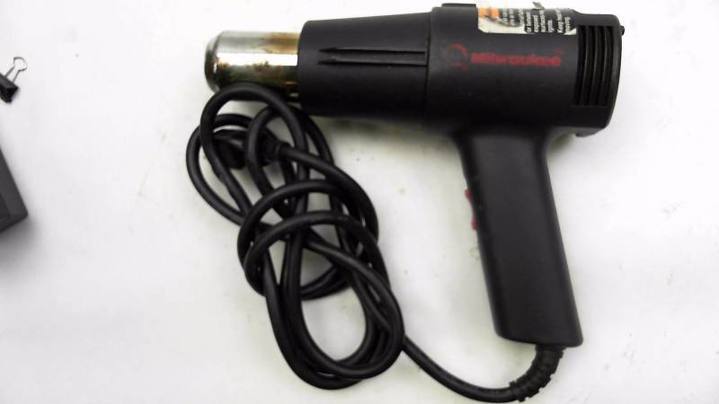 lot 98 image: Milwaukee 1220 Heat gun