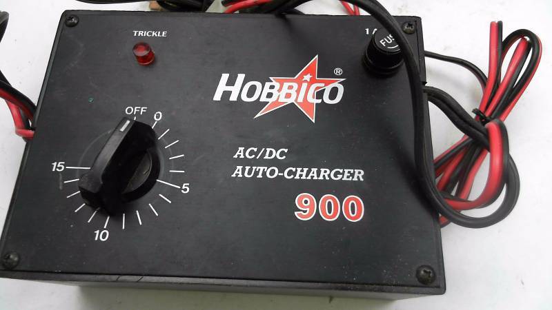 lot 138 image: Hobbico ACDC 900 Auto Charger in Box