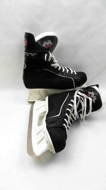 lot 1 image: Motiv Ice Hockey Skates Size 11