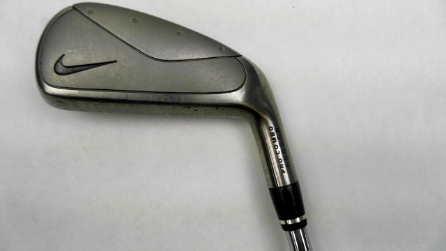 lot 6 image: Nike Tungsten 20 Degree Golf Wedge